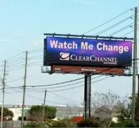 Federal highway agency takes a hit over safety report on electronic billboards